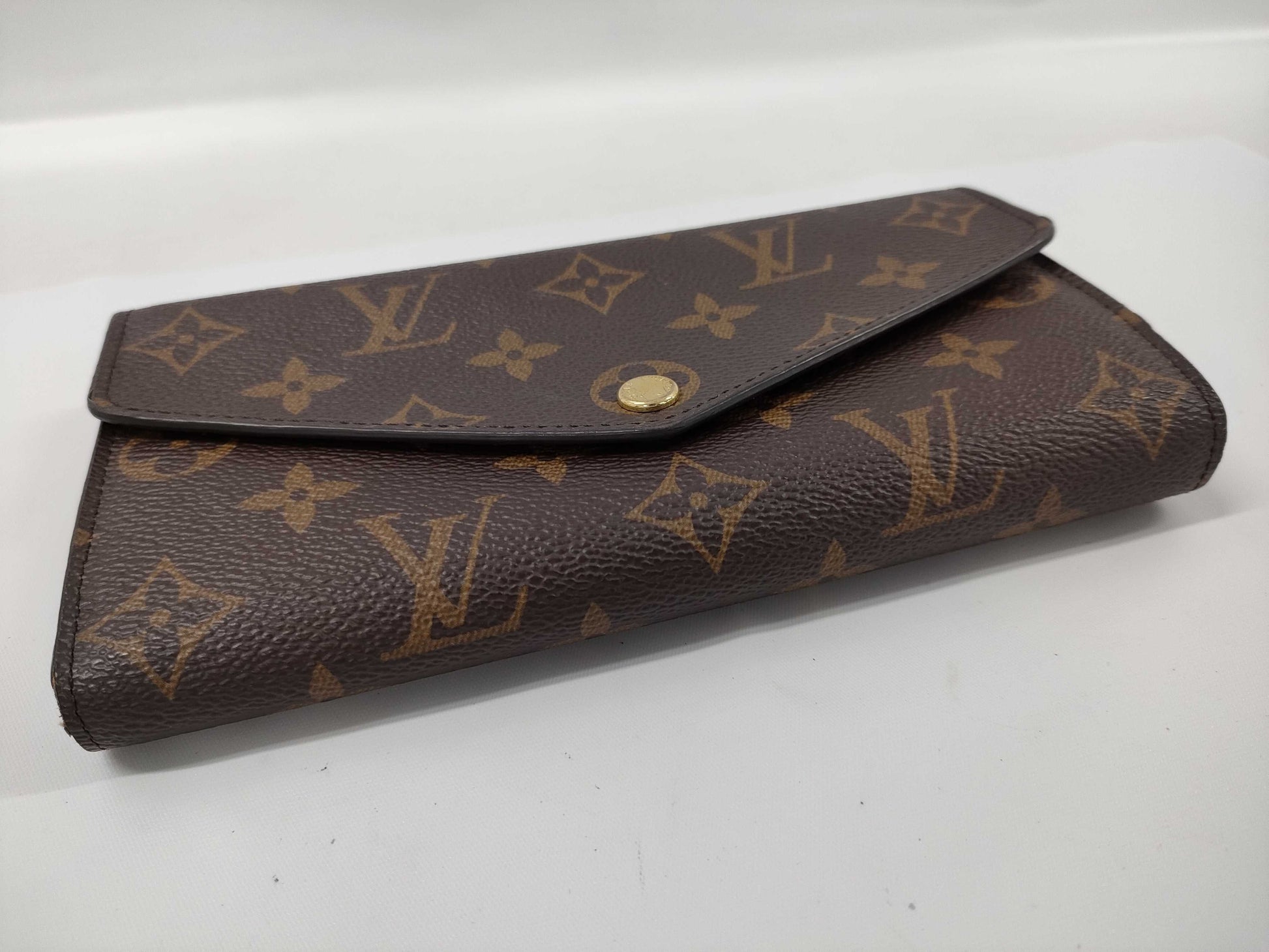 LOUIS VUITTON Monogram Sarah Wallet