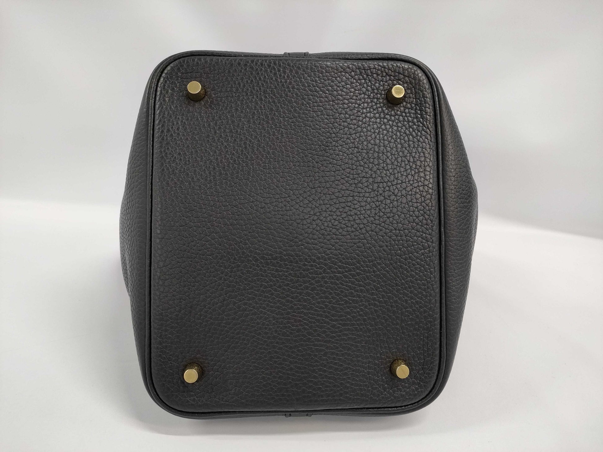 HERMES Picotin Lock 22 Black Handbag with Gold Hardware and D Stamp