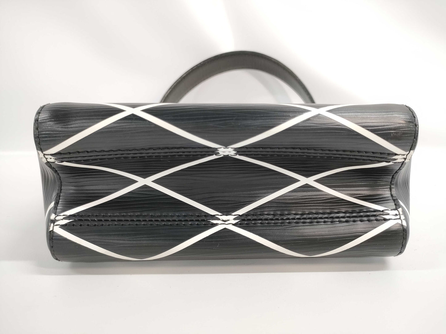 LOUIS VUITTON Twist Shoulder Bag