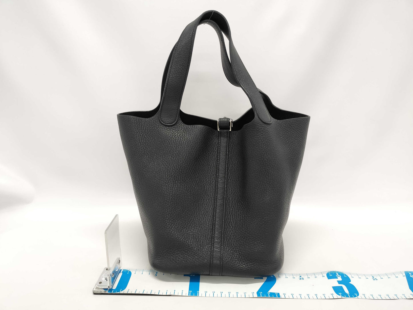 HERMES Picotin Lock 22 Black A-stamped Handbag