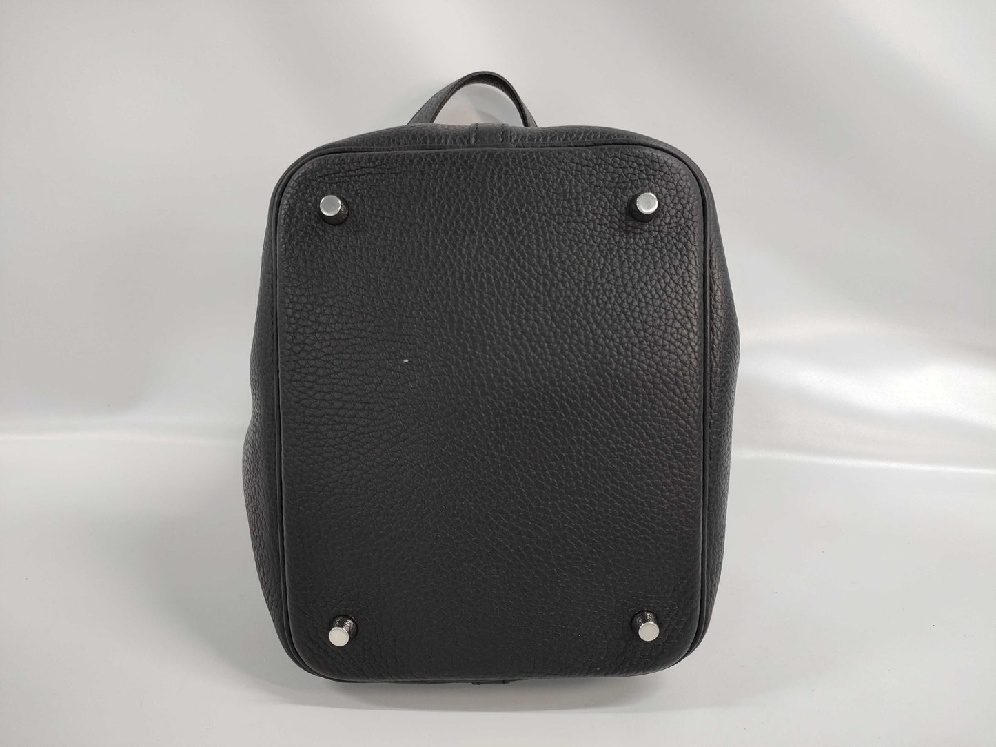 HERMES Picotin Lock 22 Black Handbag with Y Stamp