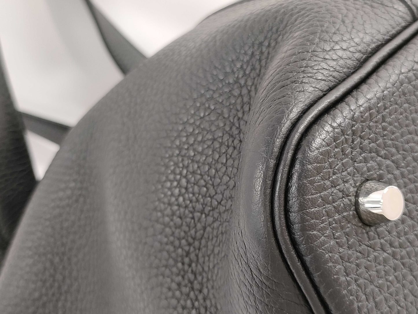 HERMES Picotin Lock 22 Black Handbag with Y Stamp