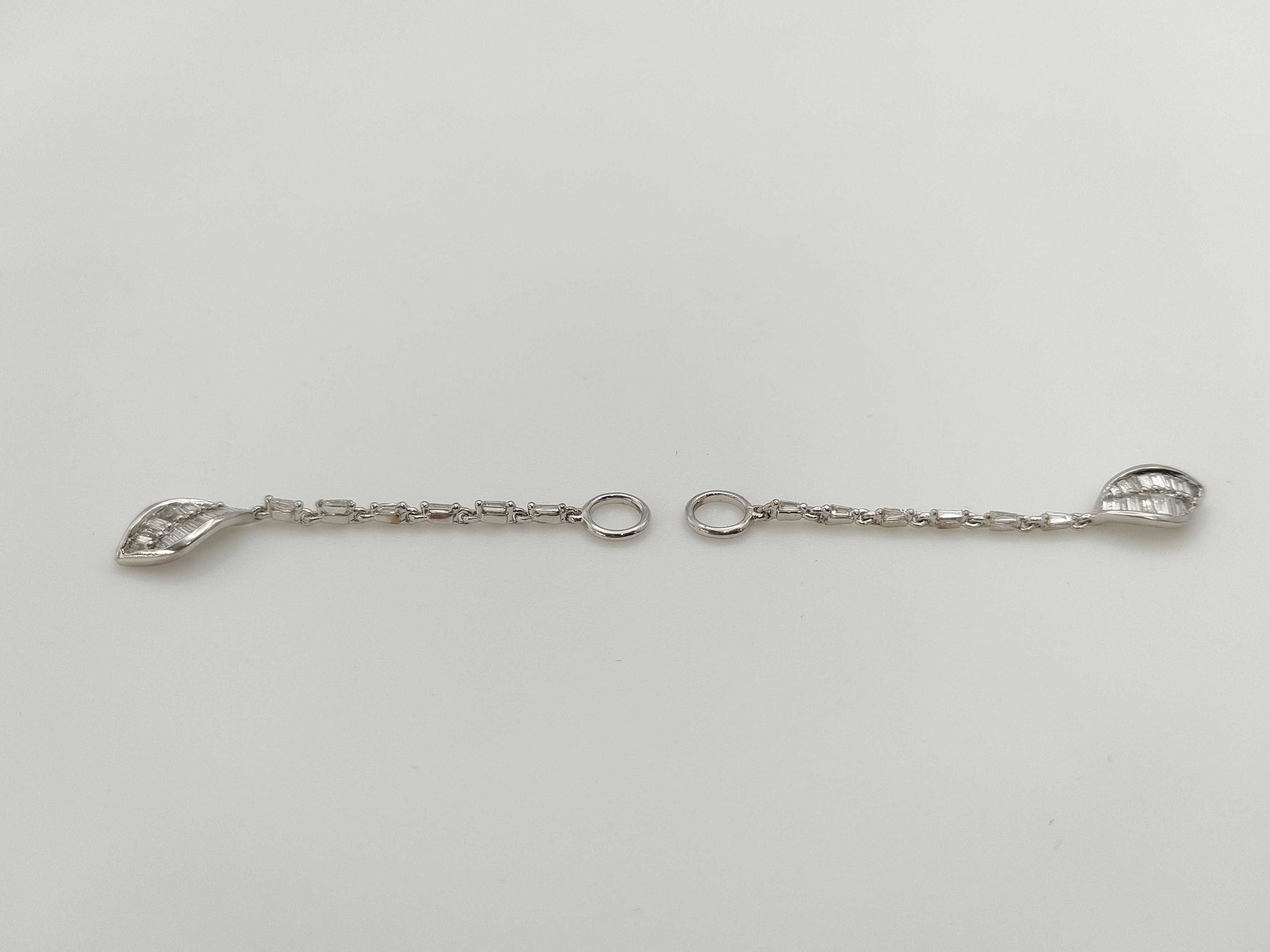 D0.27/0.27ct K18WG 2.4g Charm 