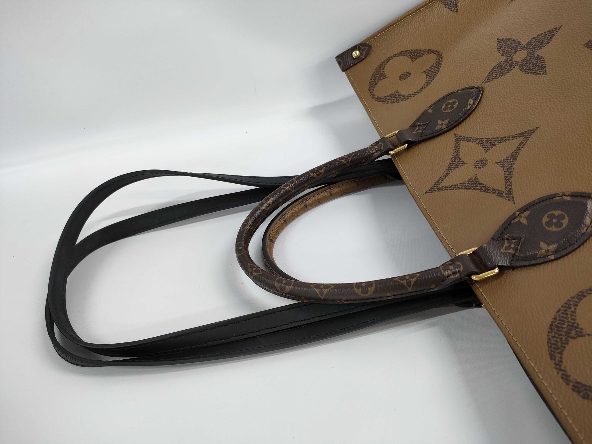 LOUIS VUITTON Monogram On the Go Handbag Tote Bag