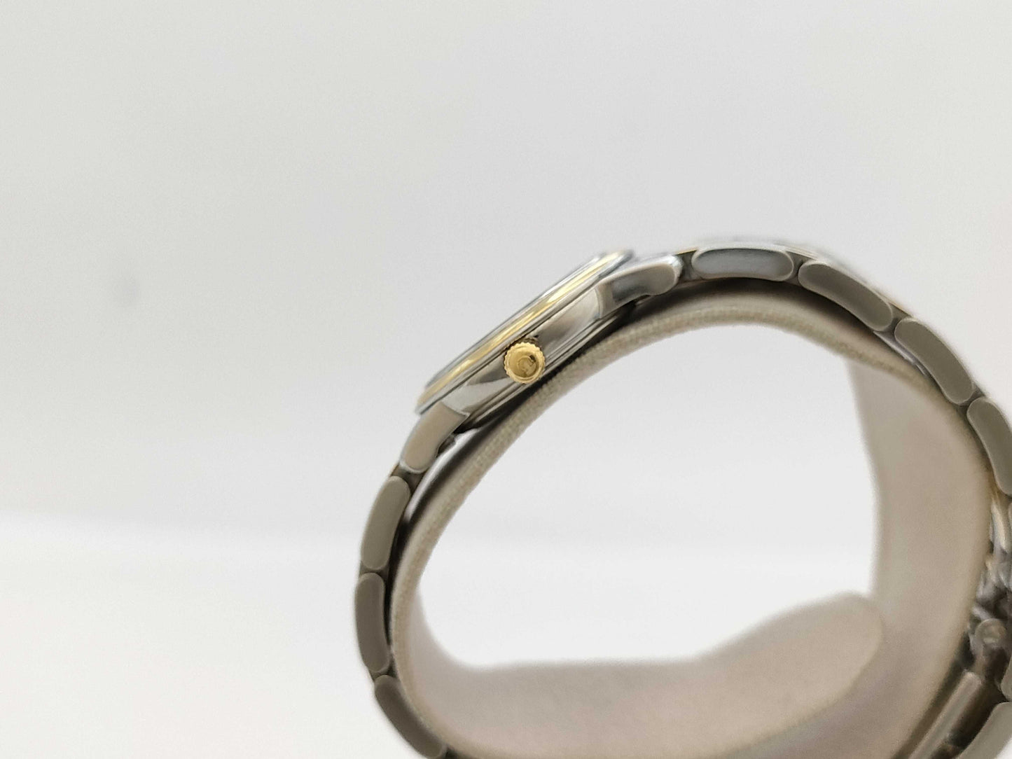 OMEGA 4370.15 59610465 Quartz Women's Watch