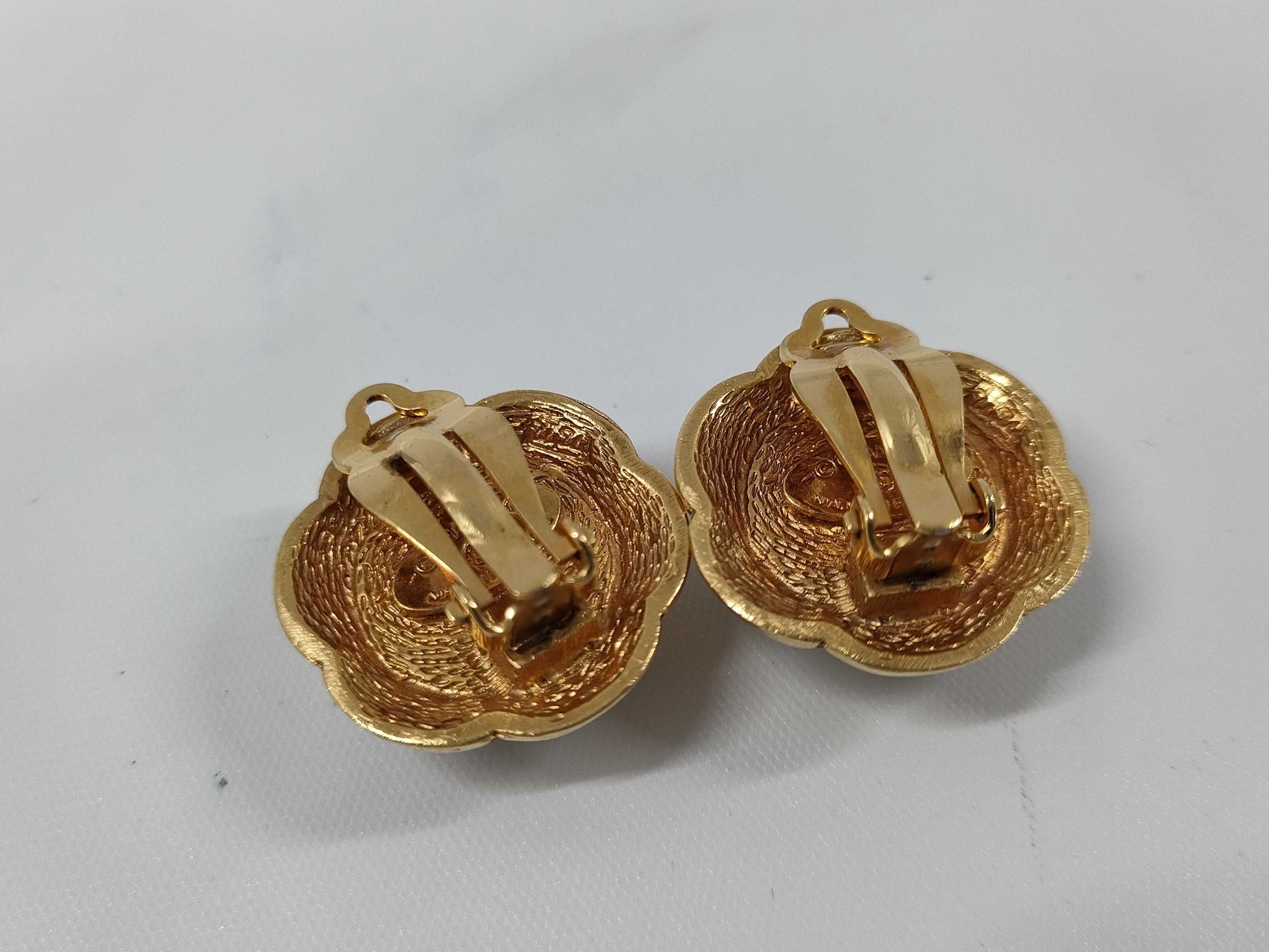 CHANEL GP x Faux Pearl Vintage Earrings with Rice, No Elastic