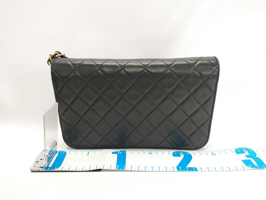 CHANEL Matelasse Black Chain Shoulder Bag