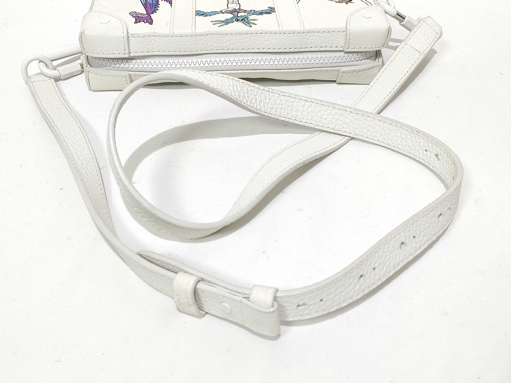 LOUIS VUITTON Monogram LV Shoulder Bag