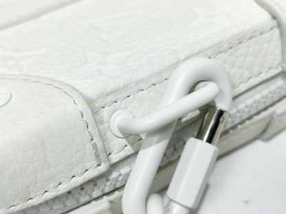 LOUIS VUITTON Monogram LV Shoulder Bag