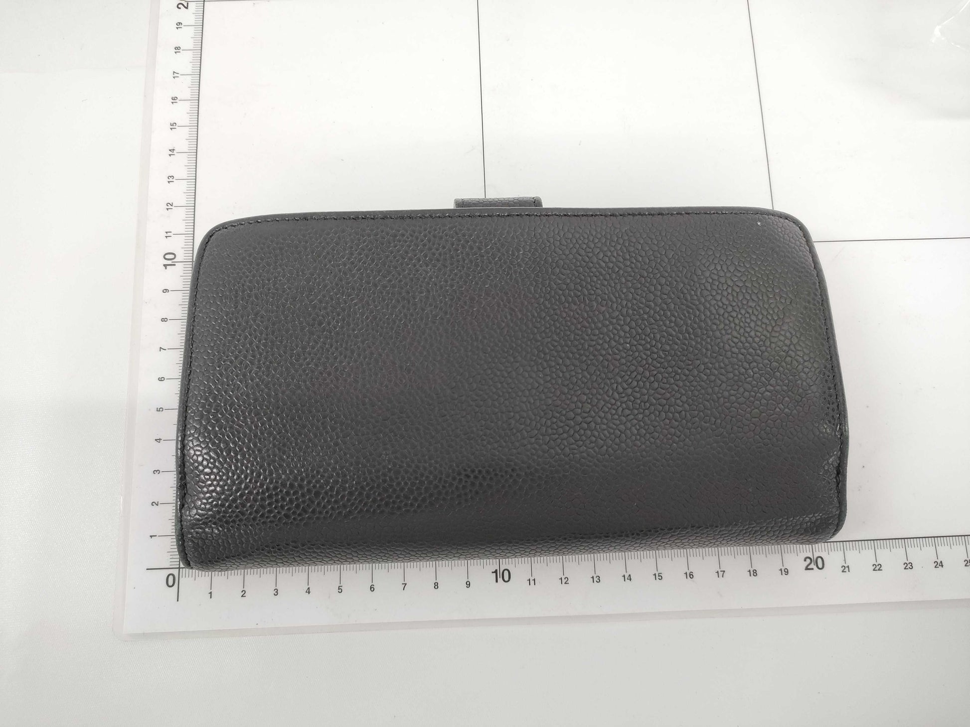 CHANEL Caviar Leather Bi-fold Long Wallet 16987799 Wallet