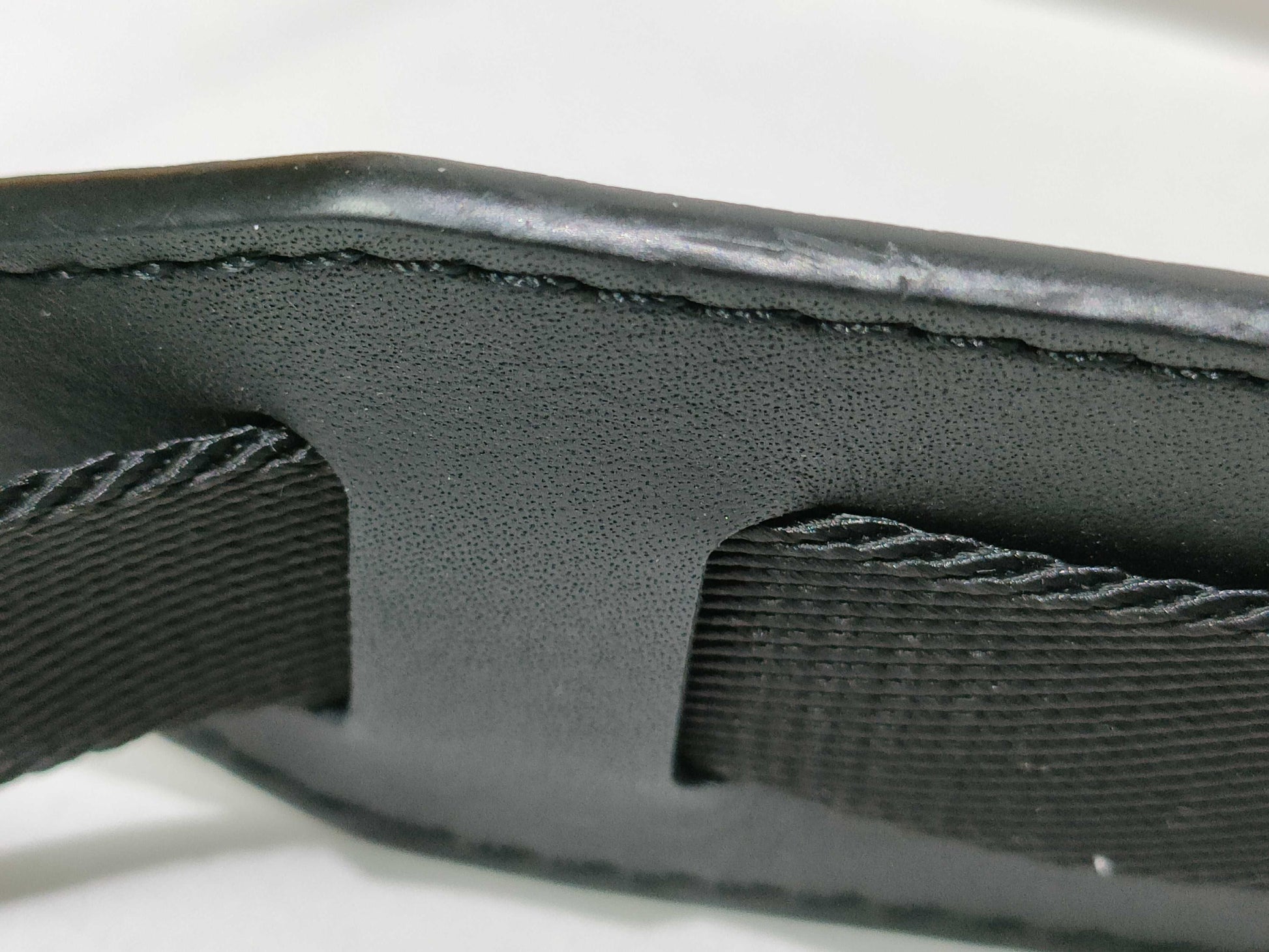 LOUIS VUITTON Expandable Messenger Shoulder Bag M55698