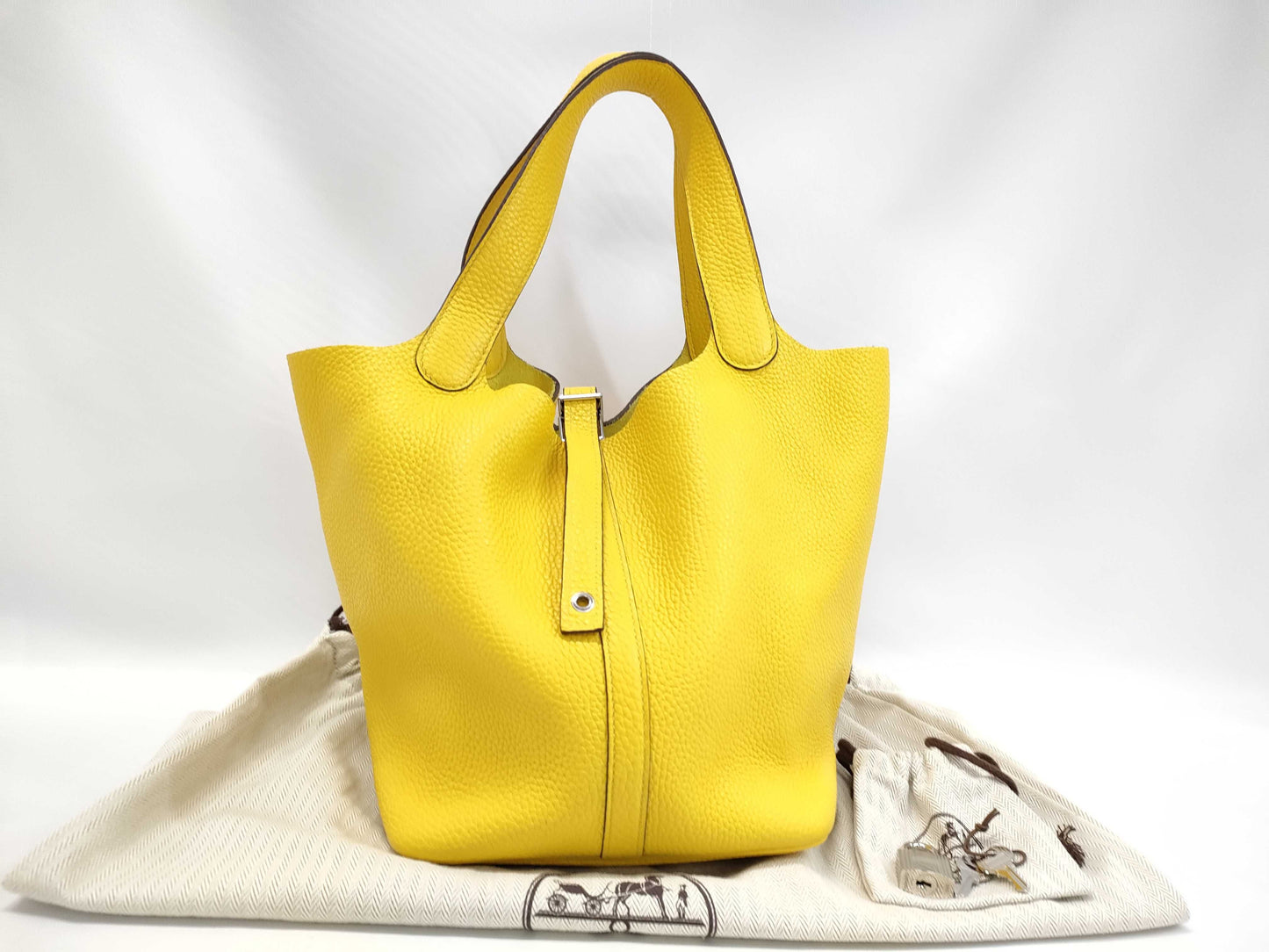 HERMES Picotin Lock MM Taurillon Yellow D Stamped Handbag