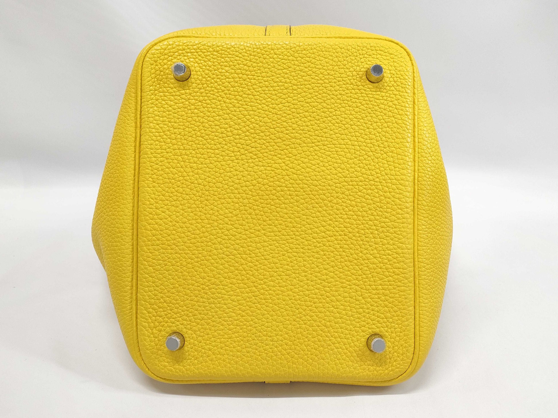 HERMES Picotin Lock MM Taurillon Yellow D Stamped Handbag