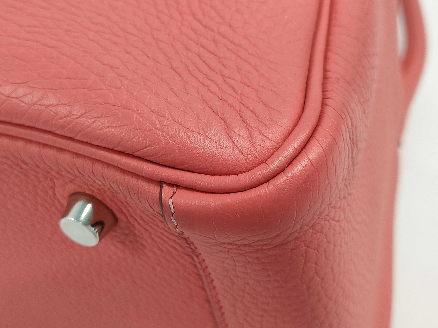 HERMES Lindy 30 Pink Taurillon Bag with O Stamp