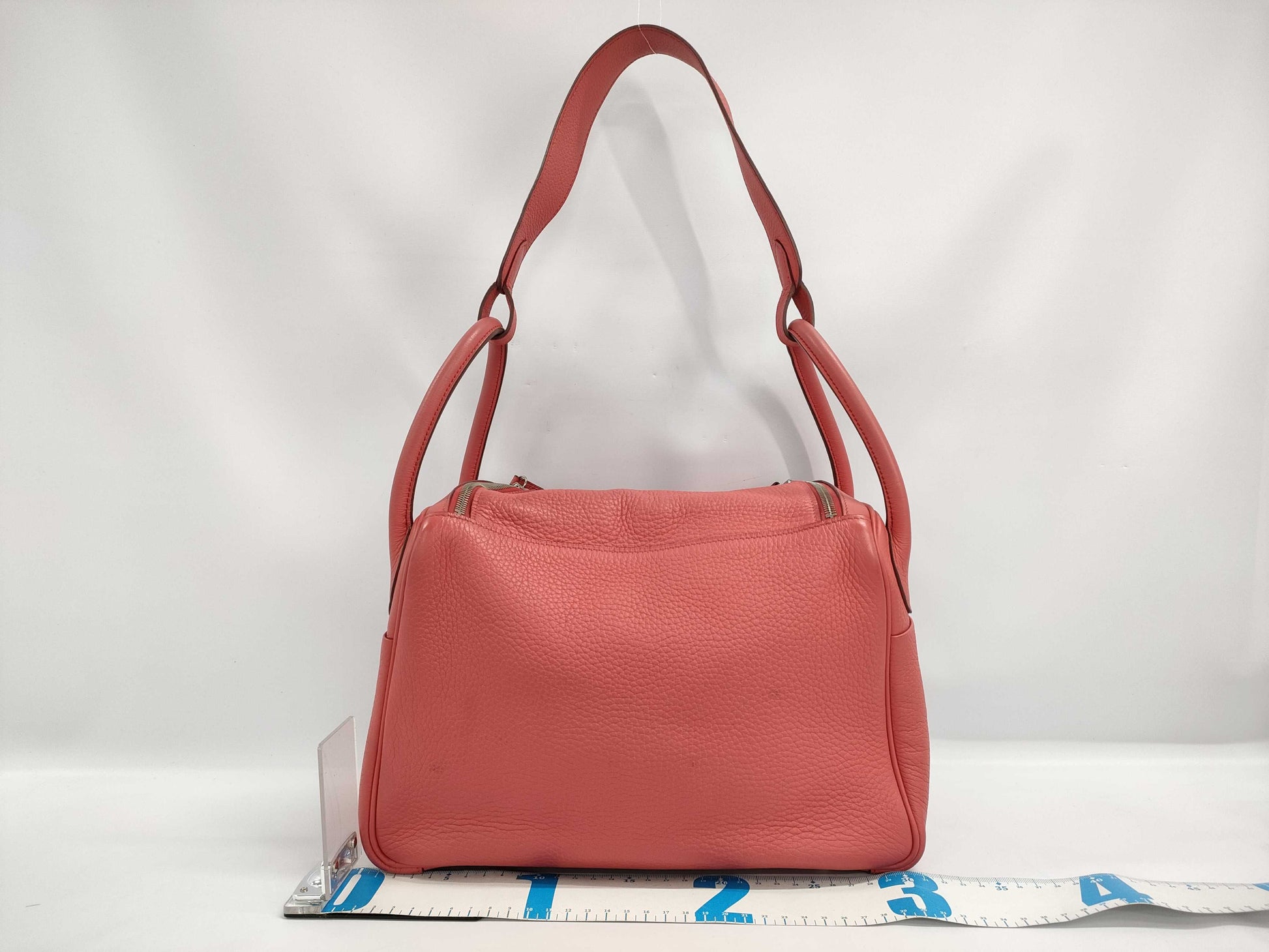 HERMES Lindy 30 Pink Taurillon Bag with O Stamp