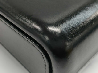 CHANEL Gabriel Chain Shoulder Bag in Navy