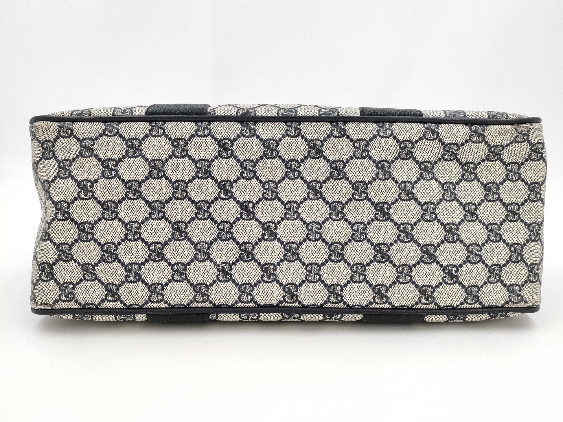 GUCCI 39 02 041 GG Supreme Sherry Line Boston Bag