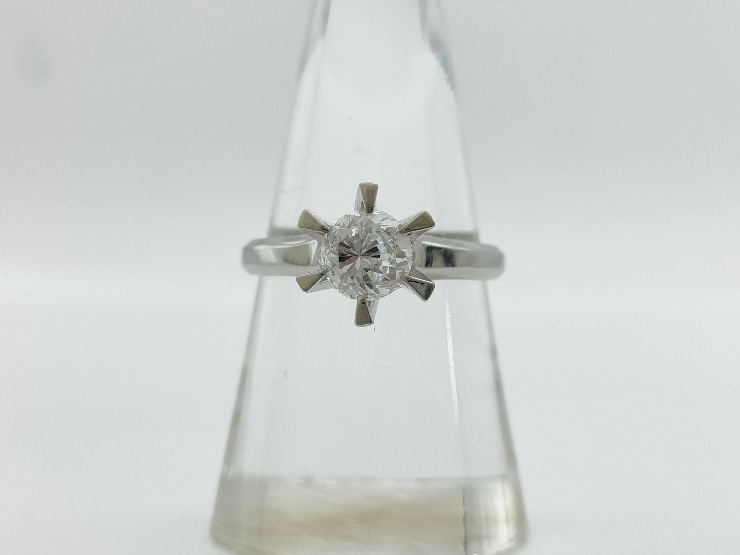 D1.002ct PT900 6.3g Ring 