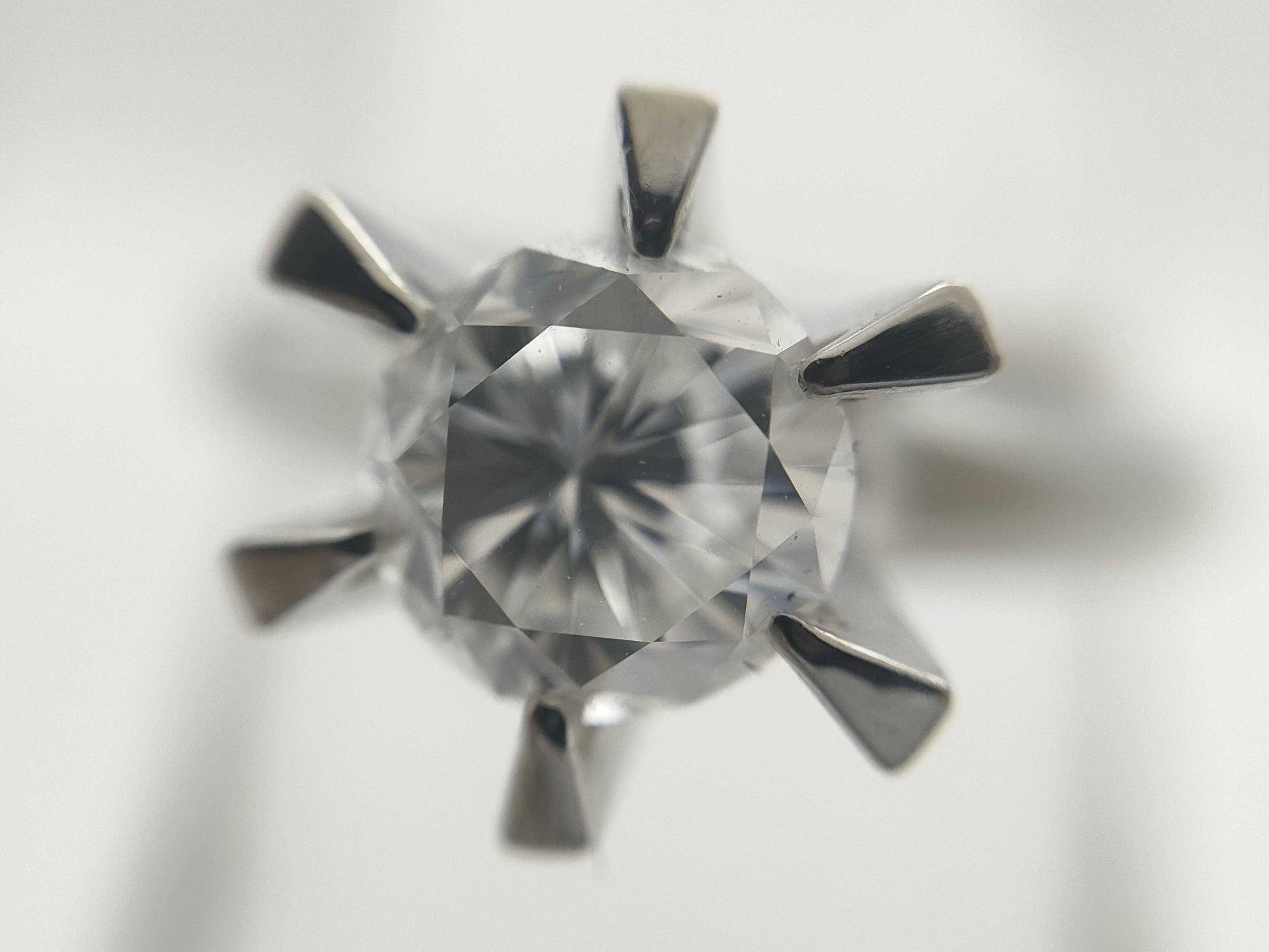 D1.002ct PT900 6.3g Ring 