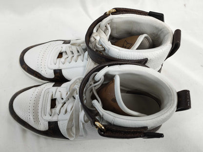 LOUIS VUITTON Louis Vuitton Women's Shoes Size 38 Sneakers