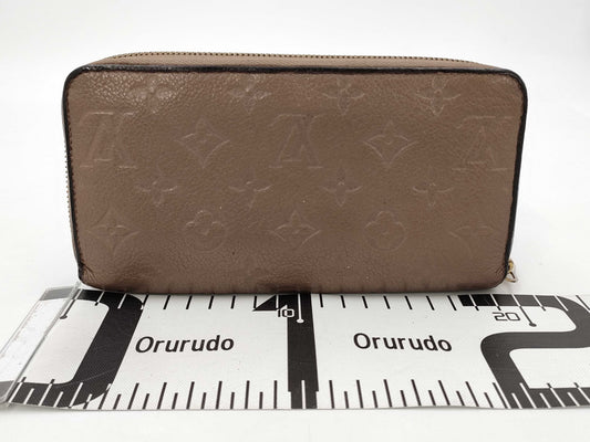 LOUIS VUITTON Long Wallet