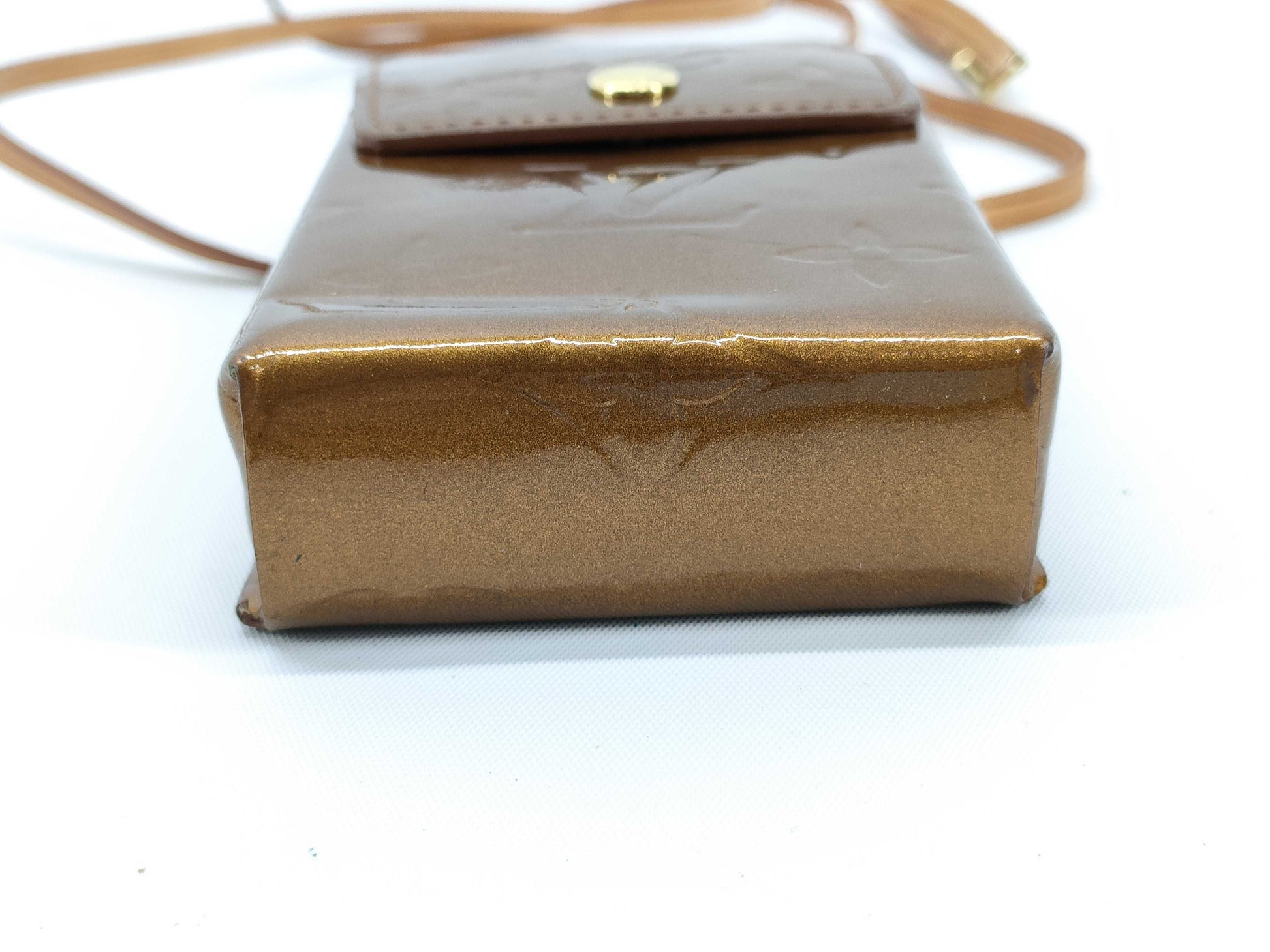 LOUIS VUITTON Vernis Louis Vuitton Pouch Walker Vernis Shoulder Bag