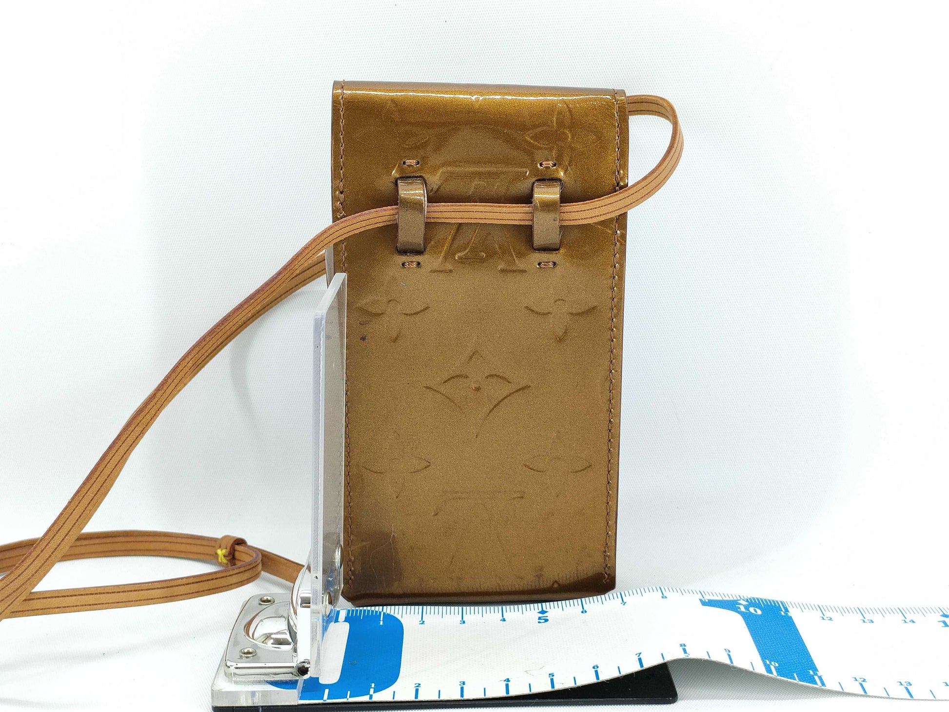 LOUIS VUITTON Vernis Louis Vuitton Pouch Walker Vernis Shoulder Bag