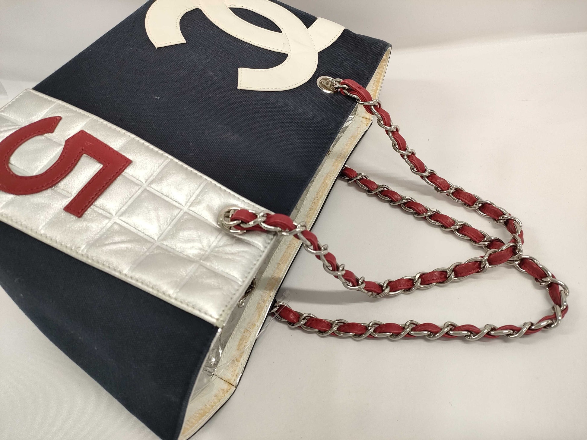 CHANEL No. 5 Deca Coco Chain Tote Bag