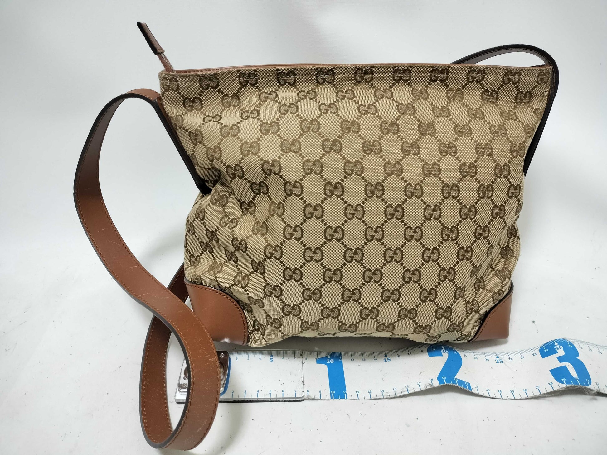 GUCCI GG Canvas Gucci GG One-Shoulder Shoulder Bag