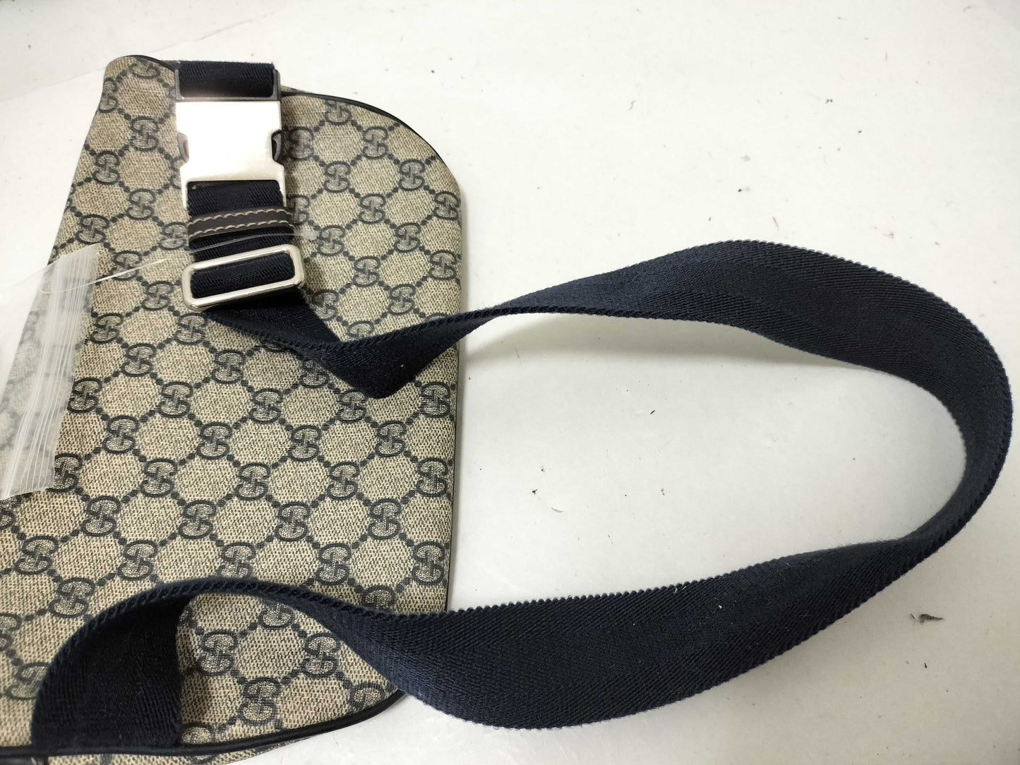 GUCCI GG Supreme Gucci GG Body Bag Shoulder Bag