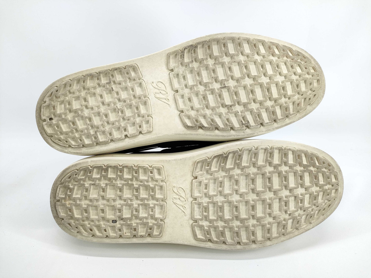 Roger Vivier Crystal Enamel Pumps, Black, Size 34.5, Loafers