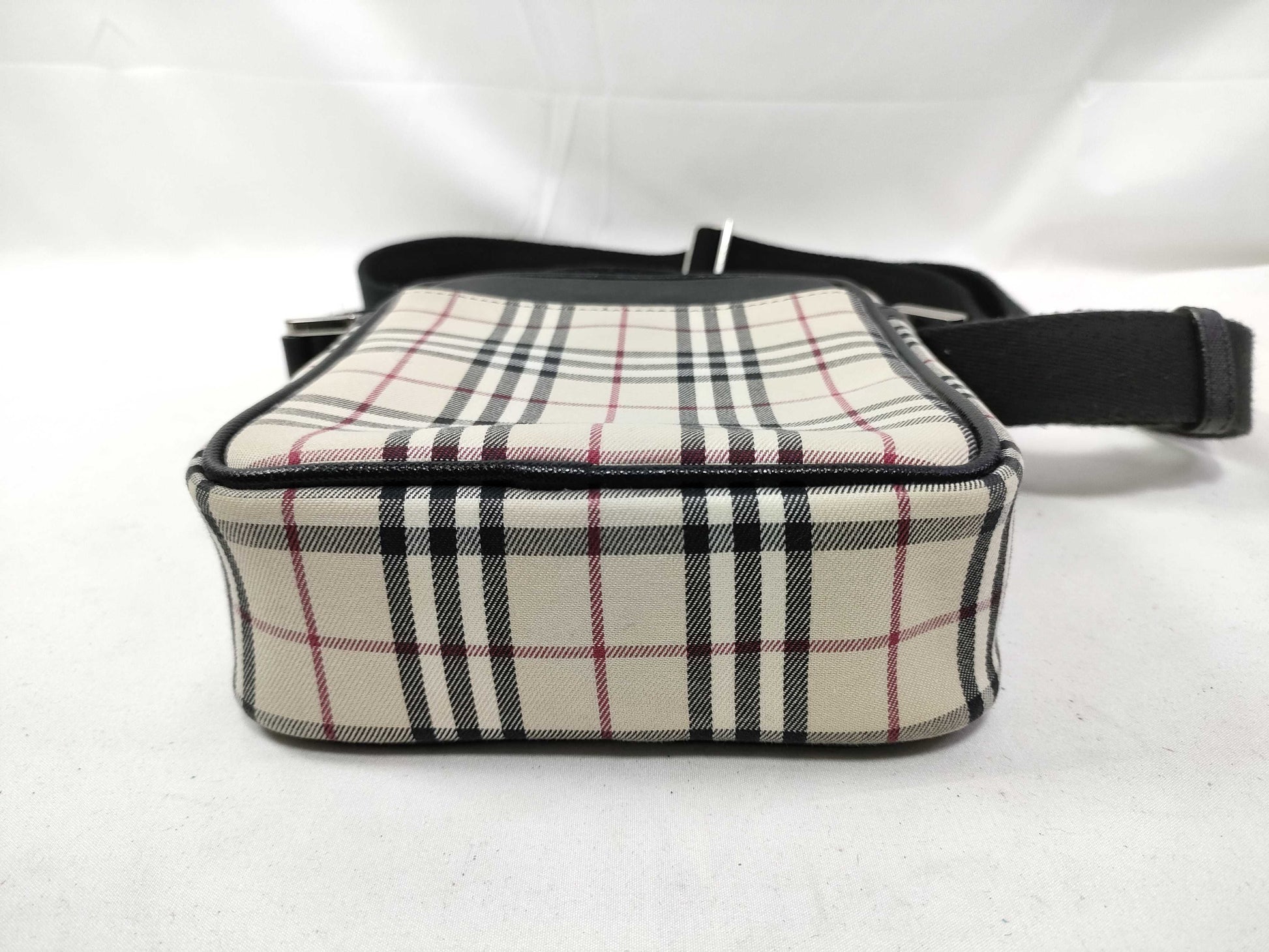 BURBERRY Nova Check Canvas and Leather Shoulder Bag
