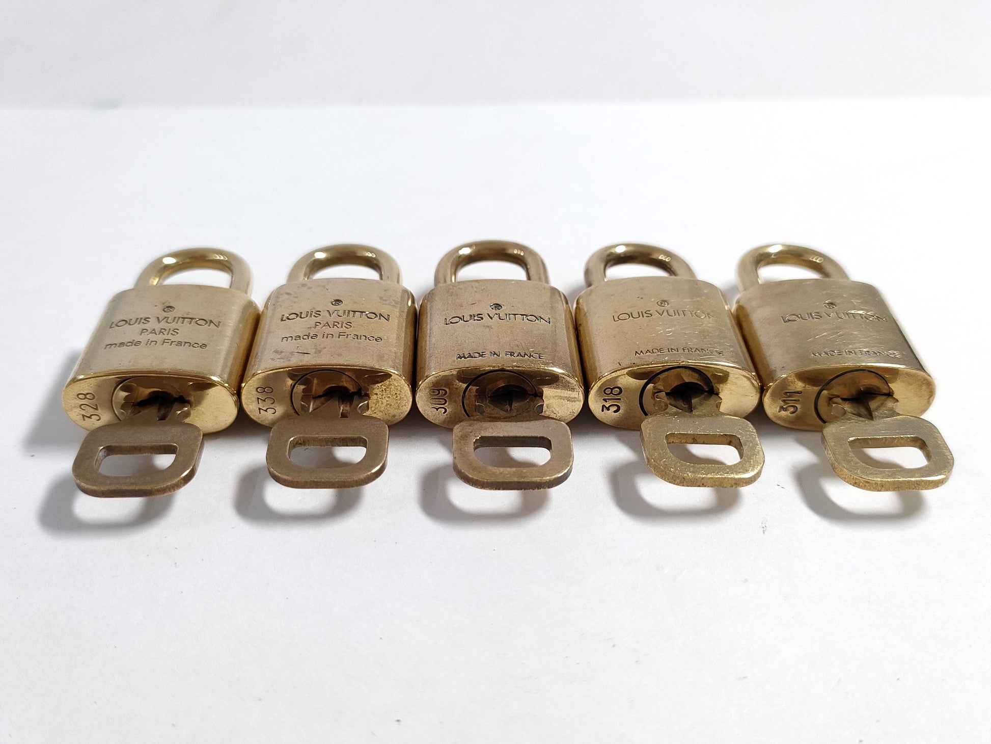 LOUIS VUITTON Cadena & Key x 10 Other Accessories