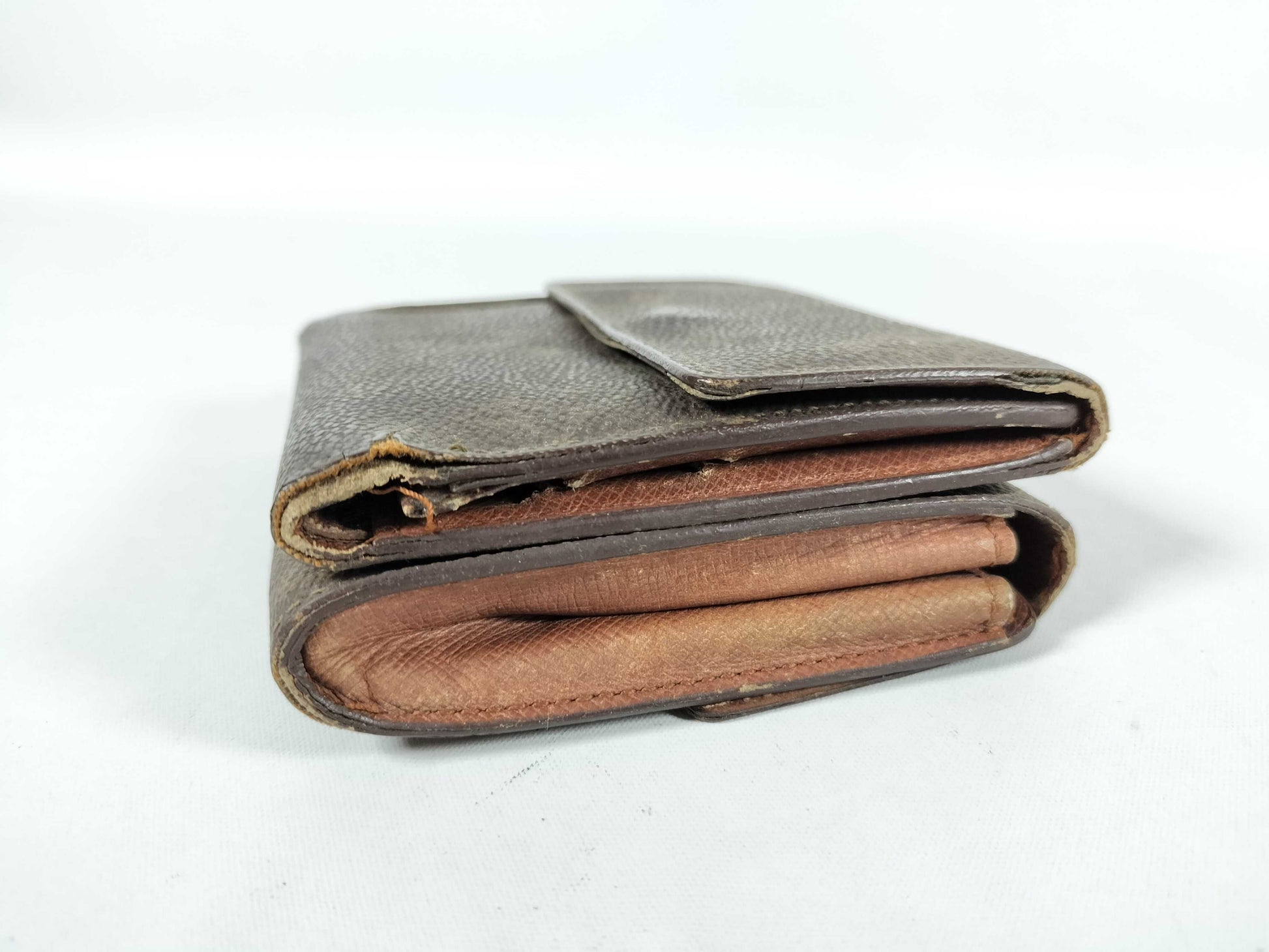 LOUIS VUITTON Monogram Louis Vuitton Wallet