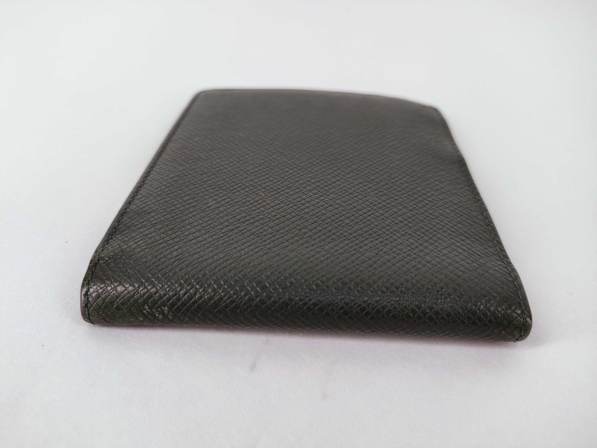 LOUIS VUITTON Taiga Louis Vuitton Wallet