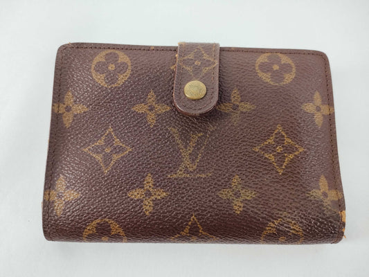 LOUIS VUITTON Monogram Louis Vuitton Wallet