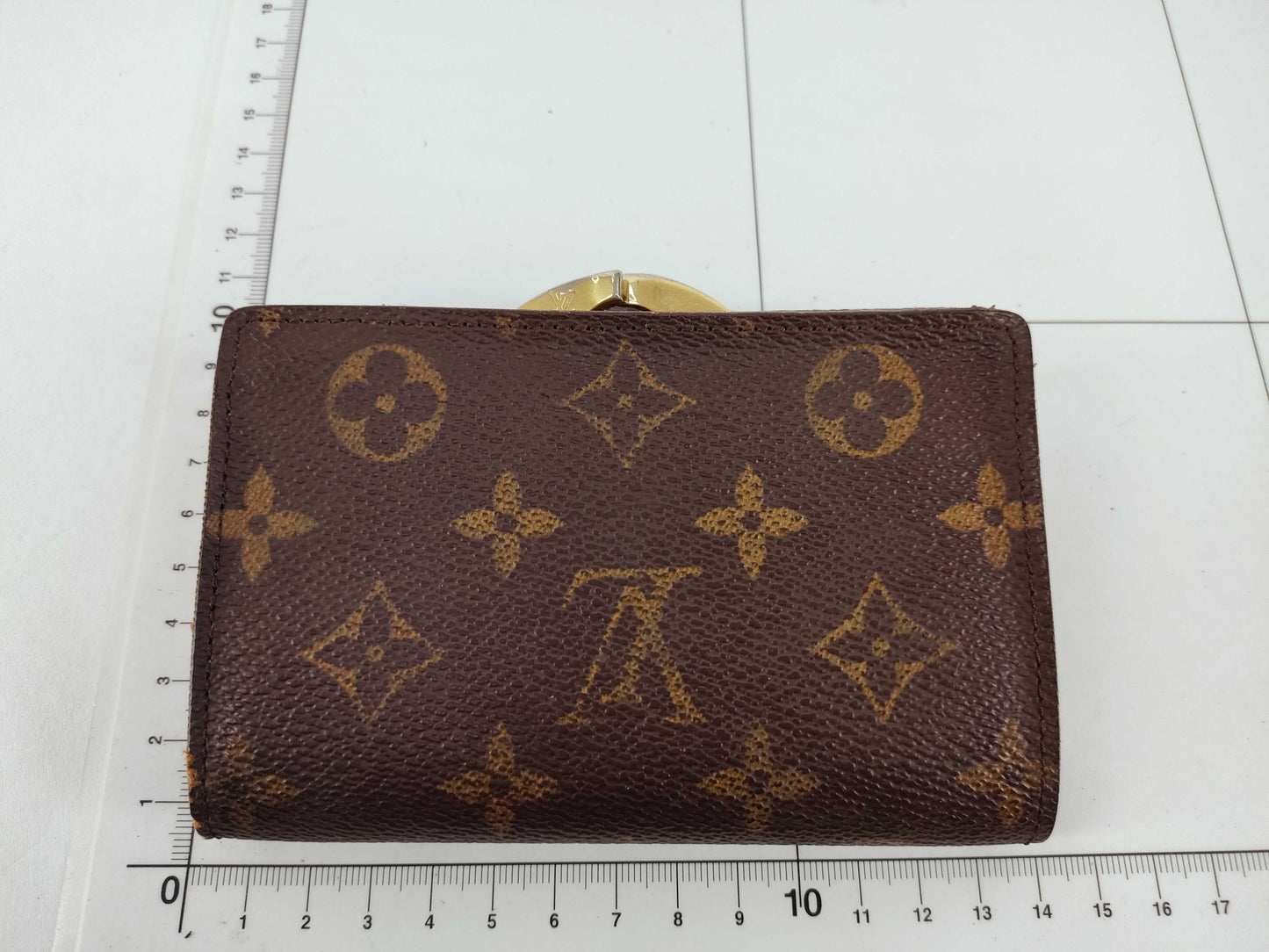 LOUIS VUITTON Monogram Louis Vuitton Wallet