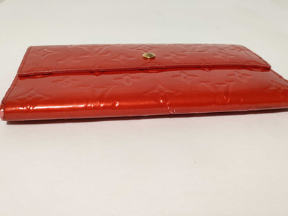 LOUIS VUITTON Epi Louis Vuitton Wallet