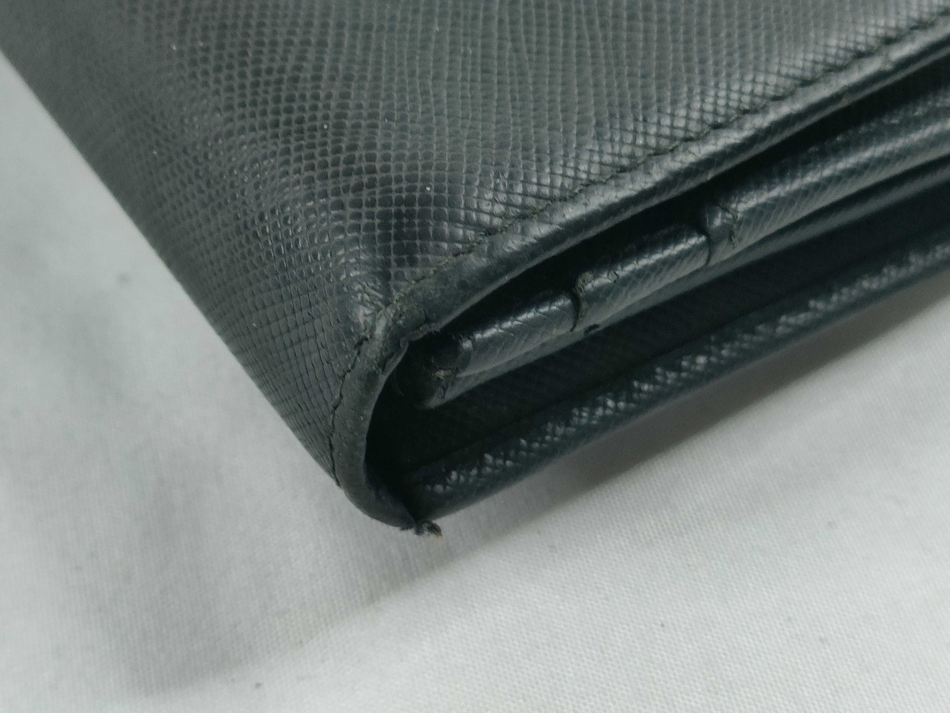 PRADA PRADA Saffiano Long Wallet with Card Holder