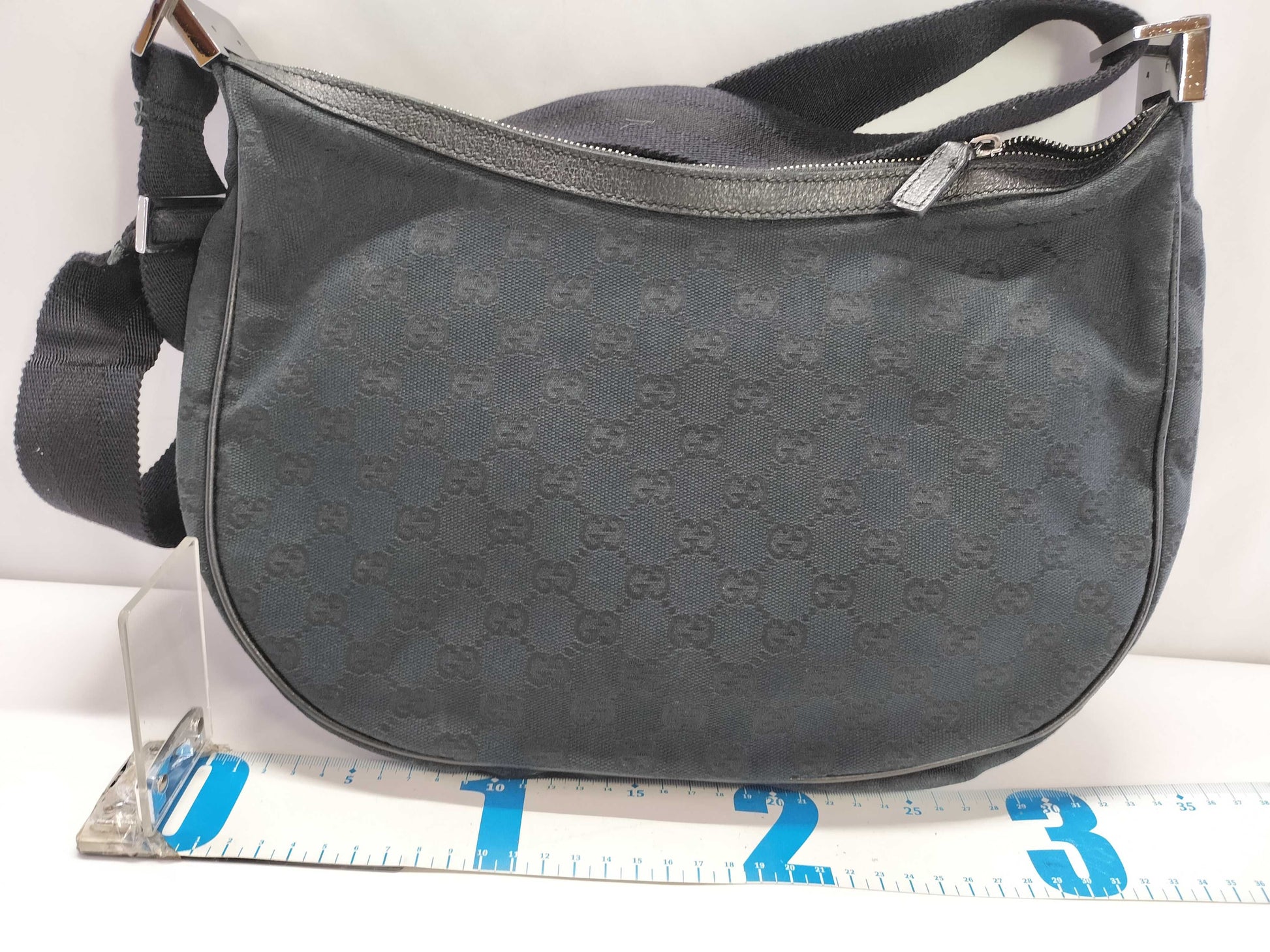 GUCCI GG Canvas Shoulder Bag GUCCI GG Canvas Shoulder Bag