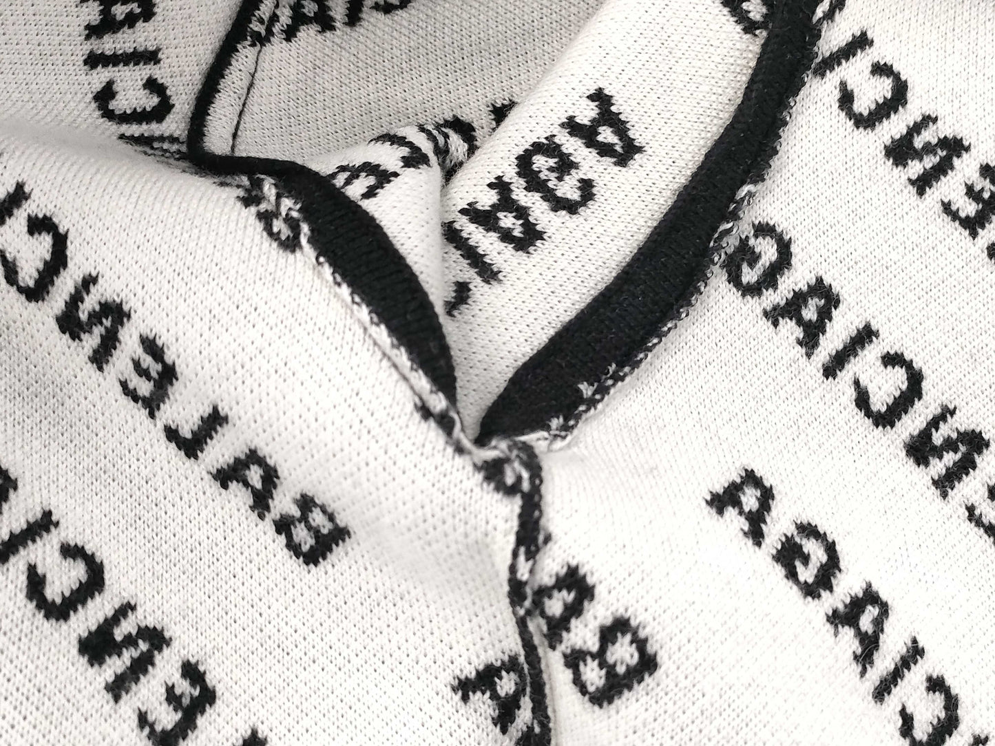 BALENCIAGA BALENCIAGA 719649 Logomaia All Over Cardigan Knit Cardigan Size 4 Unused with tags Cardigan