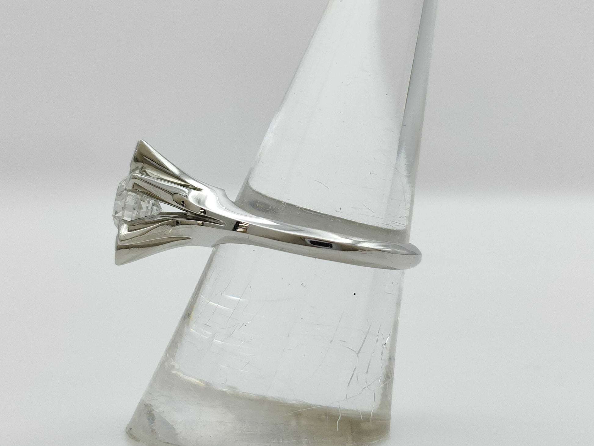 D1.010ct PT900 7.1g Ring 