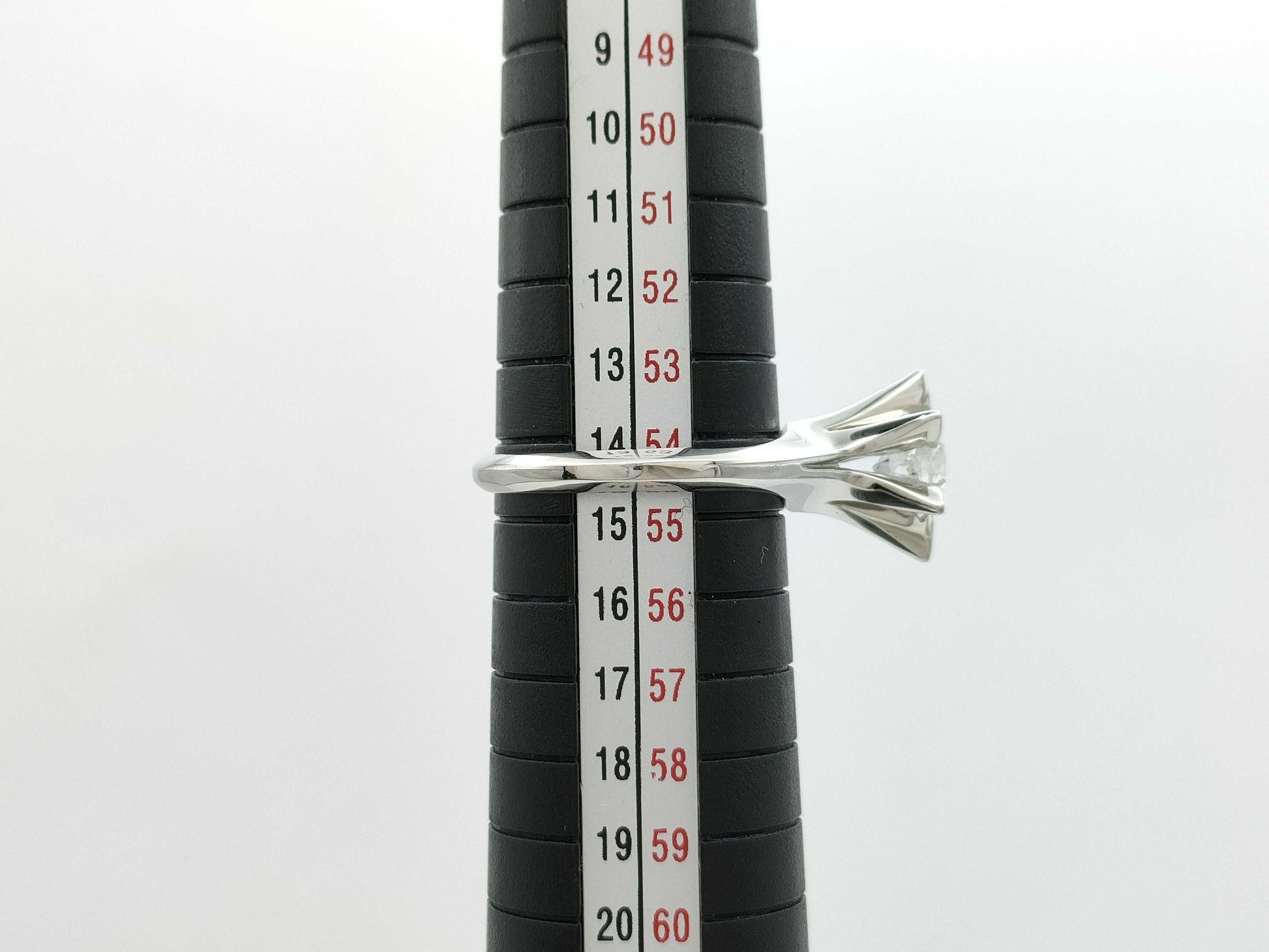 D1.010ct PT900 7.1g Ring 