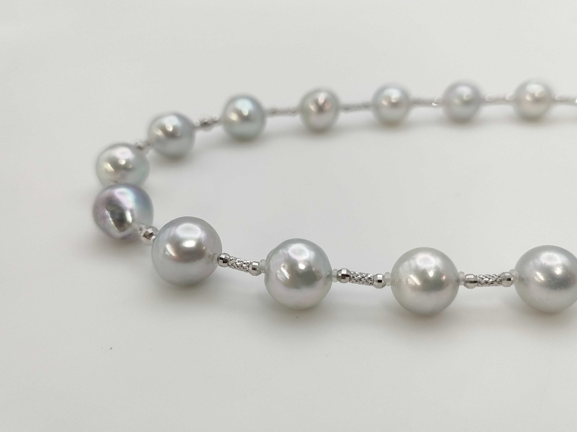 Pearl diameter: approx. 8.5mm-9.4mm, 18K White Gold/Metal, 24.2g, Necklace 