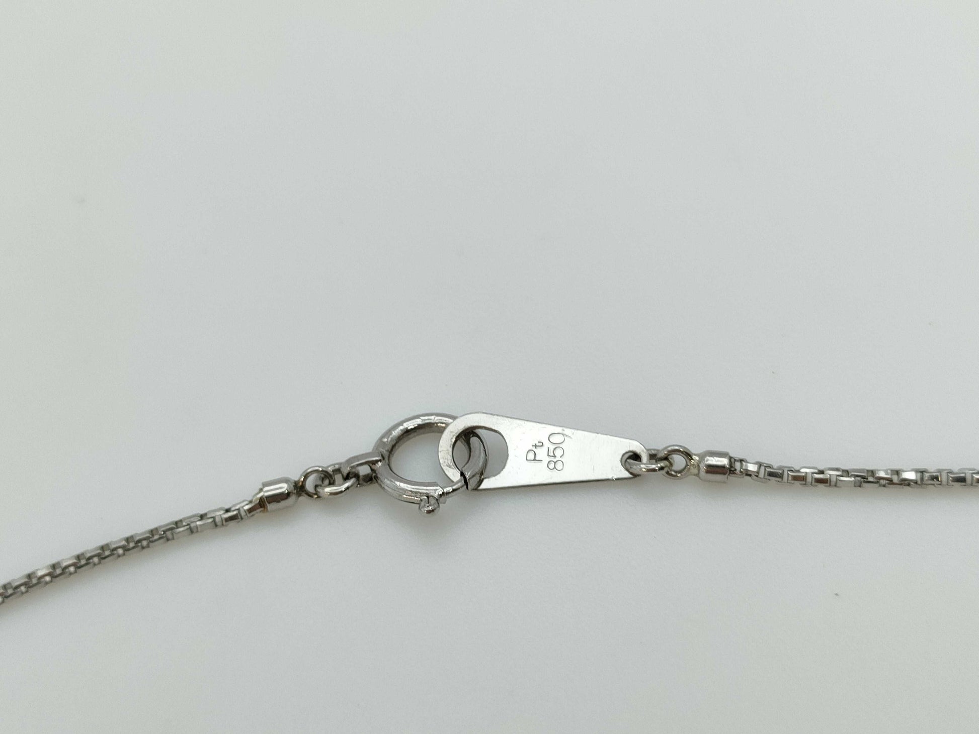 D1.050ct PT900/PT850 5.3g Necklace 