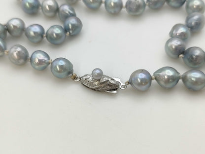 Semi-round pearl necklace, diameter approximately 7.7mm-7.8mm, sterling silver, 28.2g .