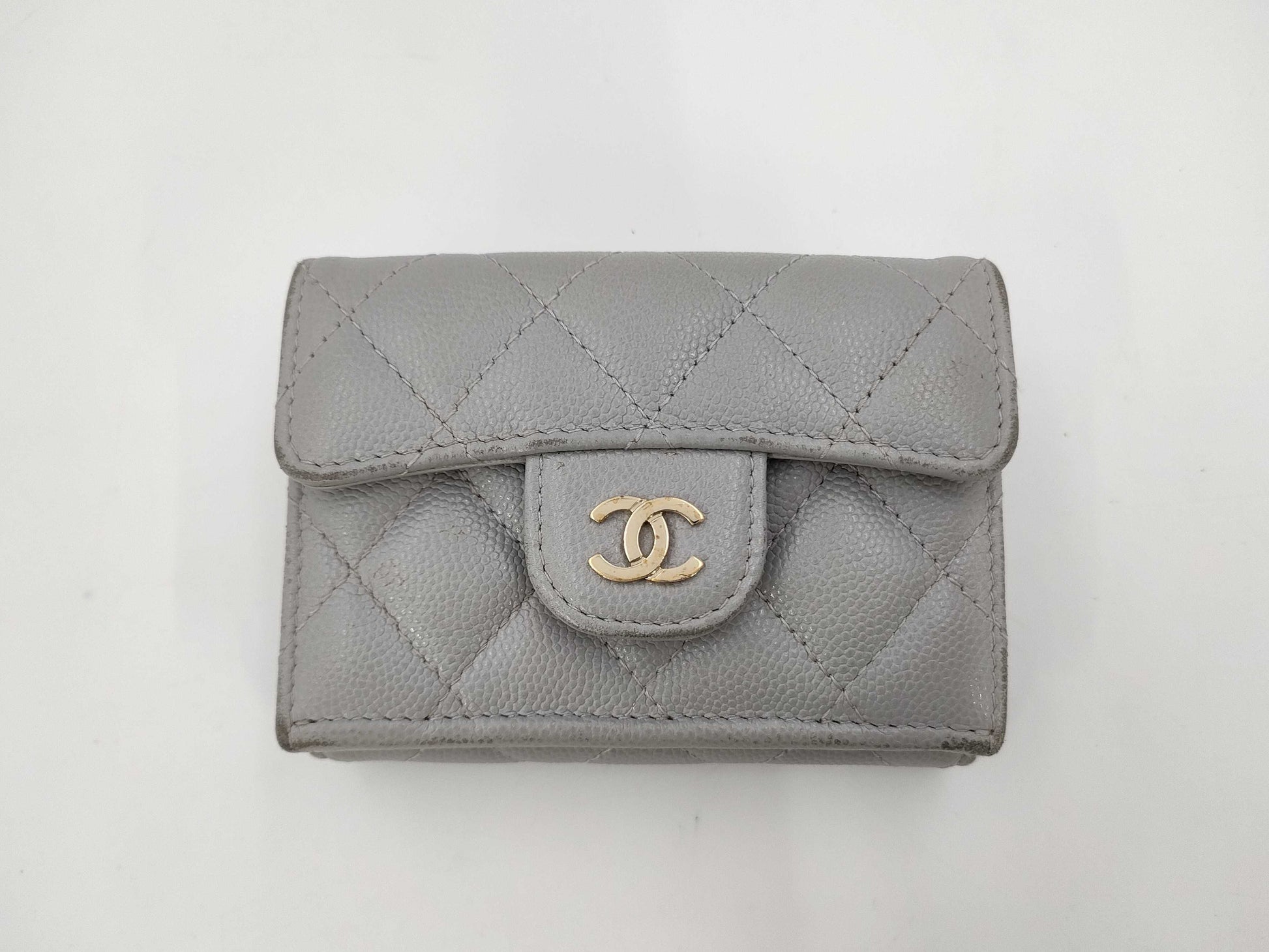 CHANEL Caviar Skin Gray Wallet