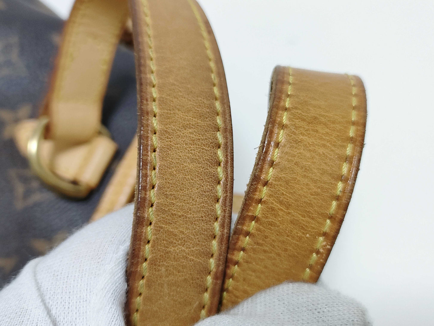 LOUIS VUITTON Monogram LV Batignolles Handbag