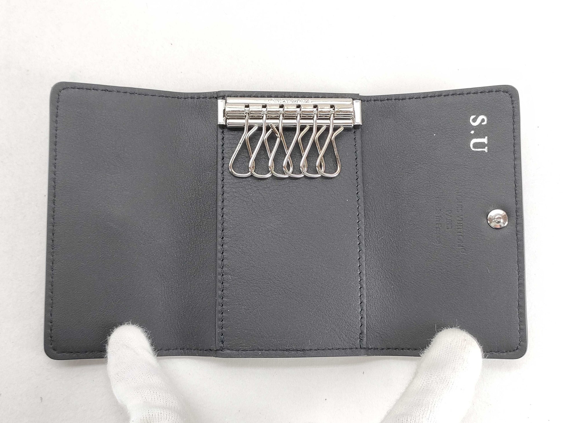 LOUIS VUITTON Monogram Empreinte LV Victor Key Case Key Case/Key Holder