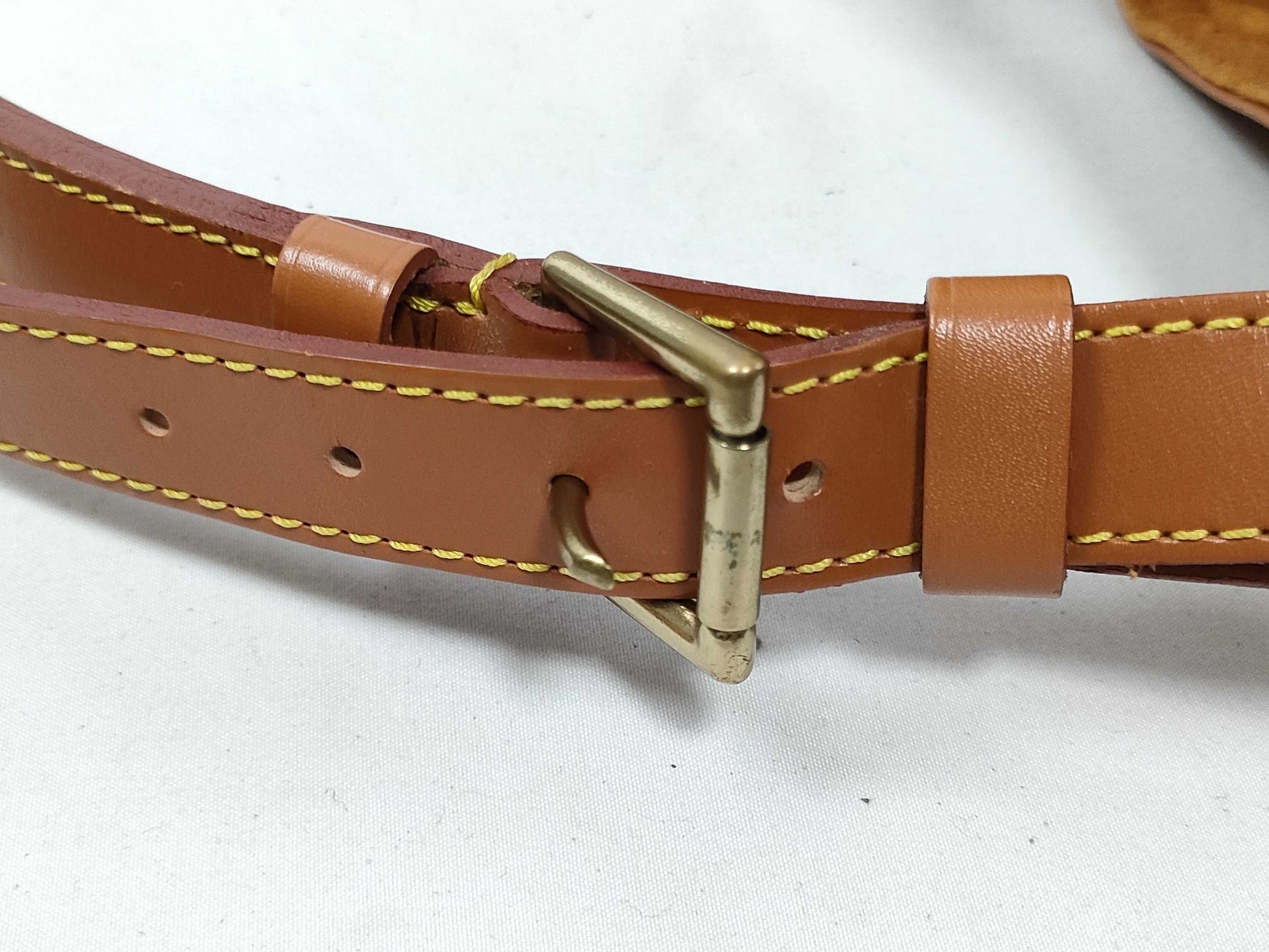 LOUIS VUITTON Epi LV Epi Noe Shoulder Bag